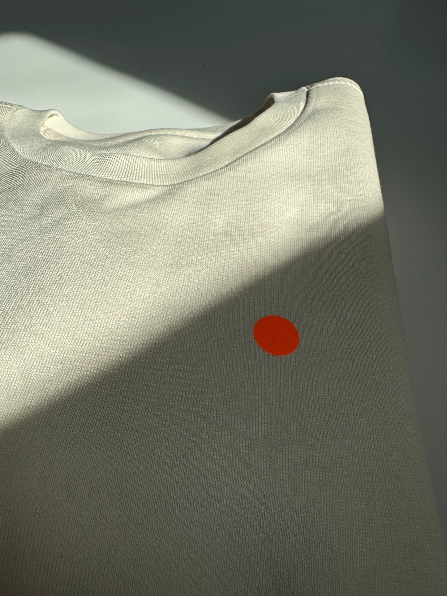 Sweatshirt Unisex 'Punkt': Vintage white / neon orange