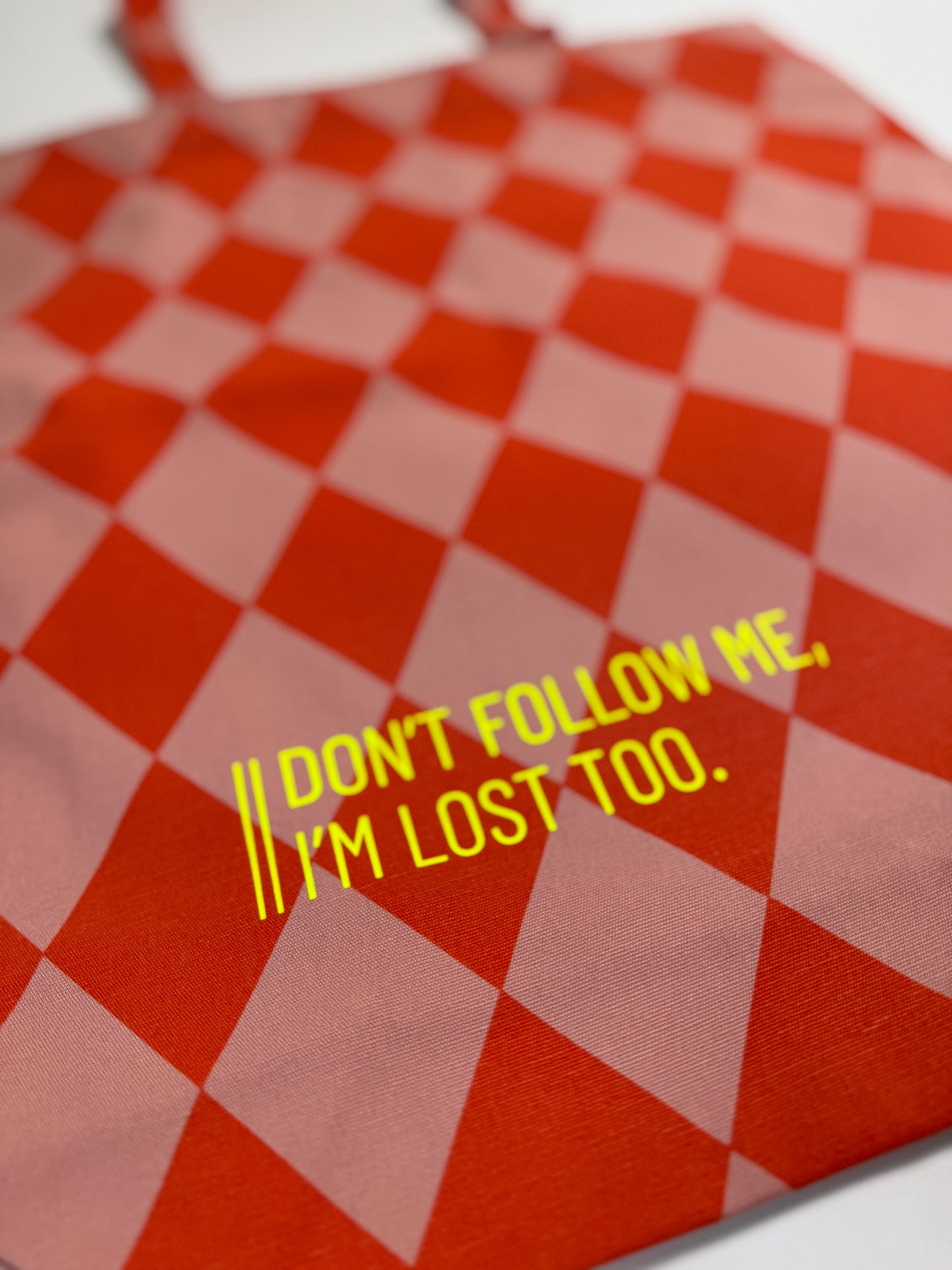 Einkaufstasche 'Don't follow me...' Raute Hellblau / Neon Pink