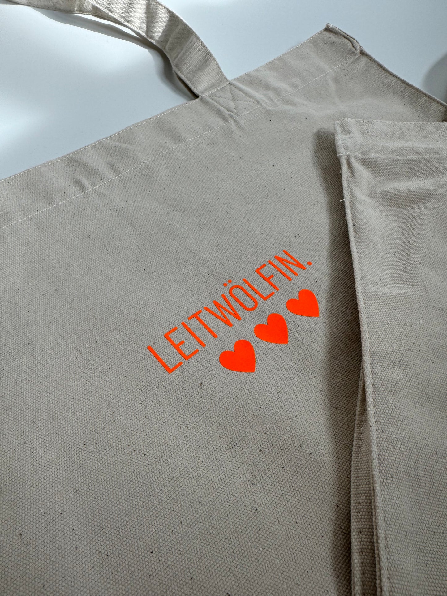 Einkaufstasche 'Leitwölfin.' Natural / Neon Orange|Pink