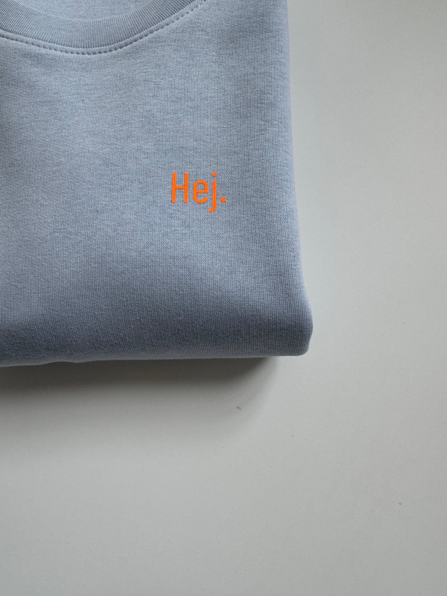 Sweatshirt Unisex 'Hej.': Serene Blue / Neon Orange
