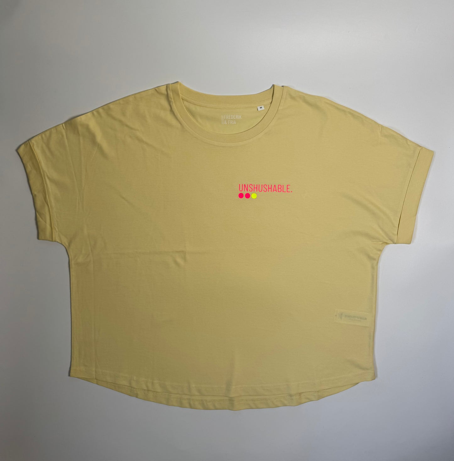 Frauen-Shirt ,unshushable‘: lila, weiß, gelb / neon pink