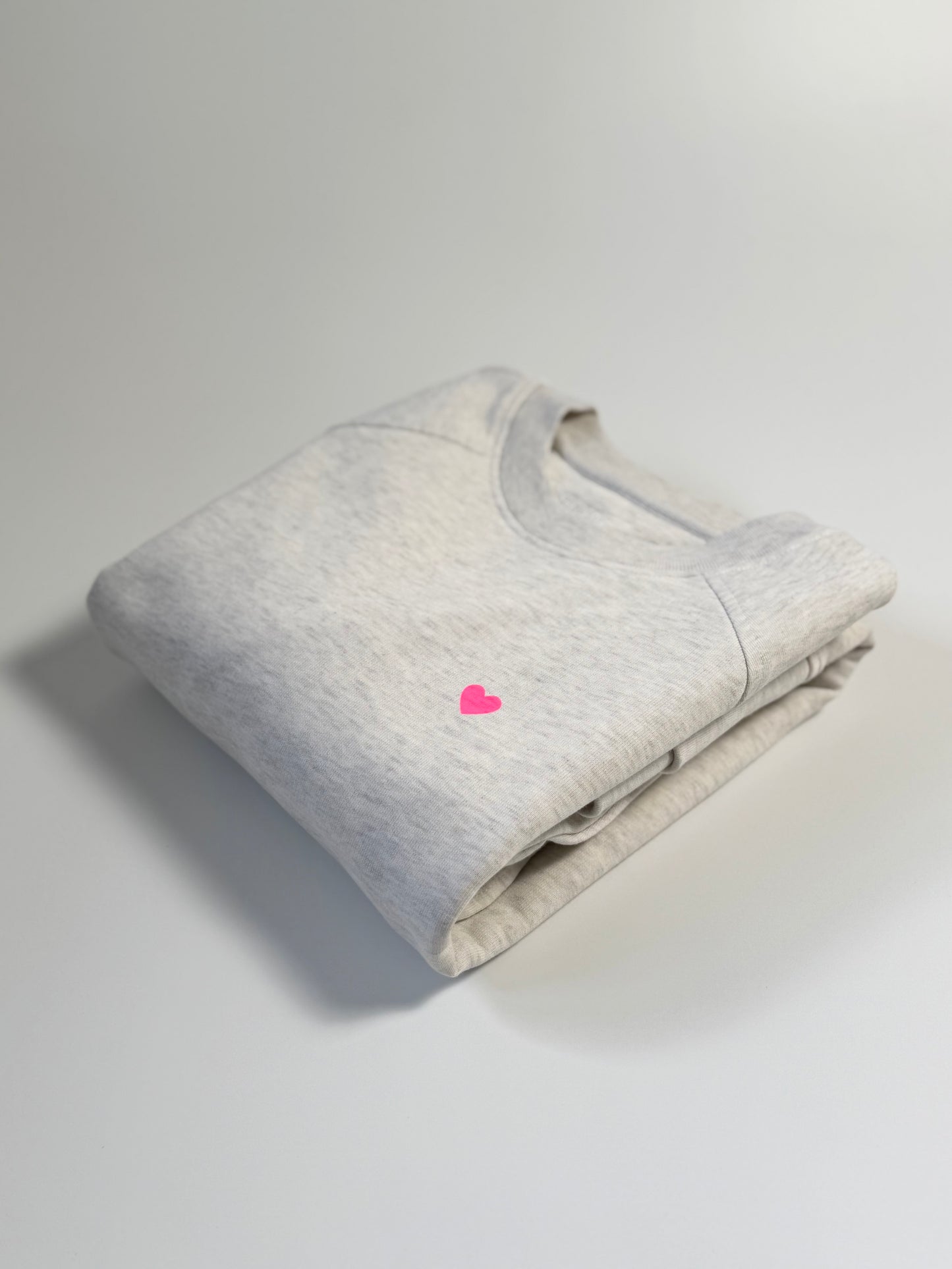 Frauen-Sweatshirt 🖤': Creme Heather / Neon Pink
