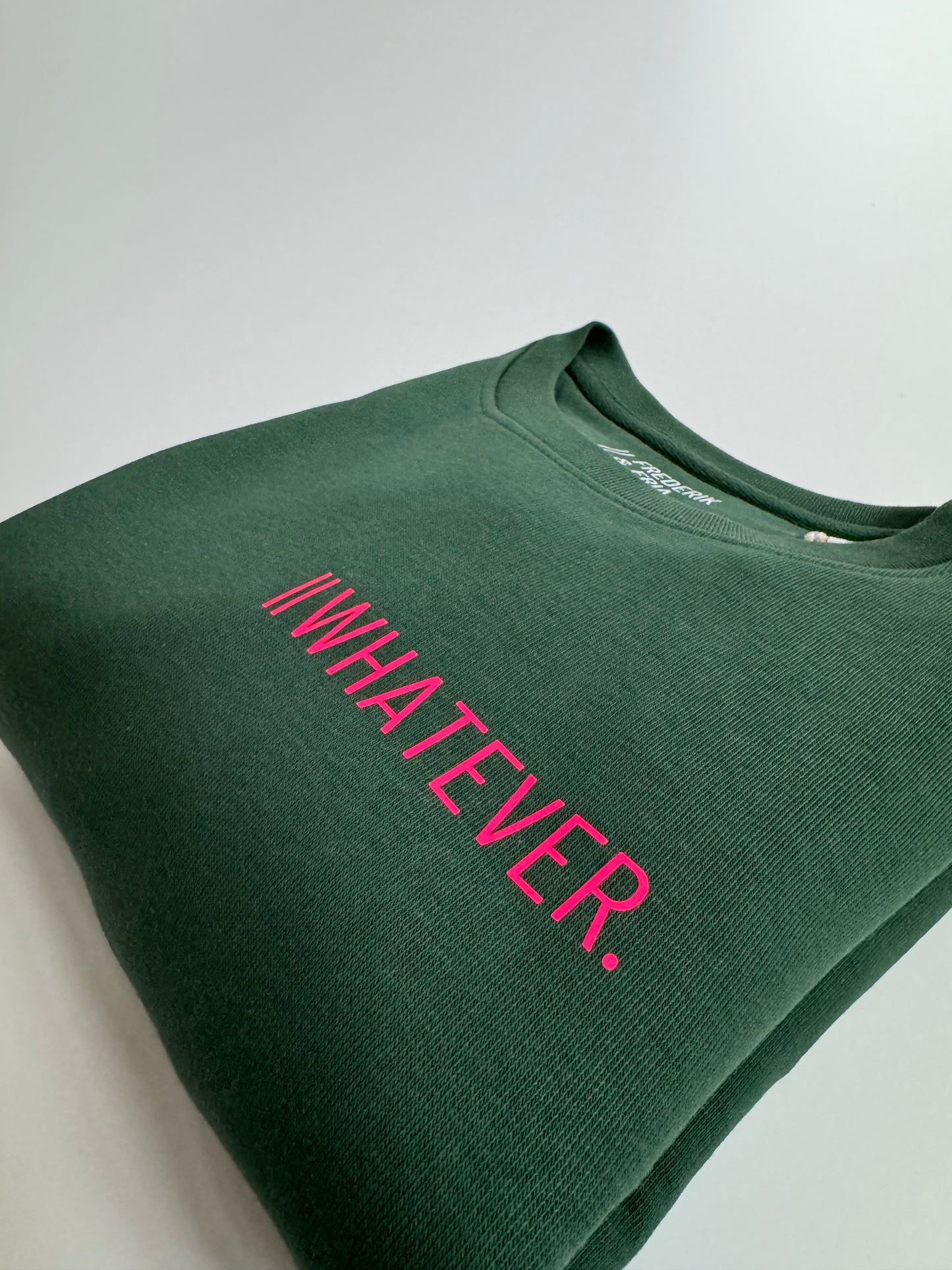 Sweatshirt Unisex 'Whatever.': Bottle Green / Neon Pink