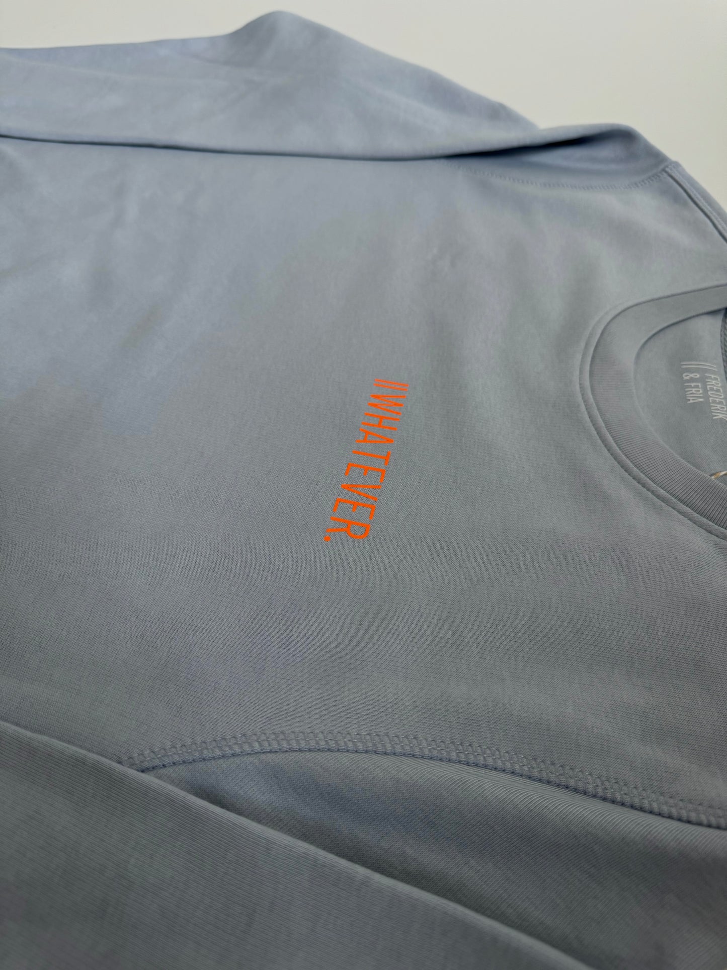 Sweatshirt Unisex 'Whatever.': Serene Blue / Neon Orange