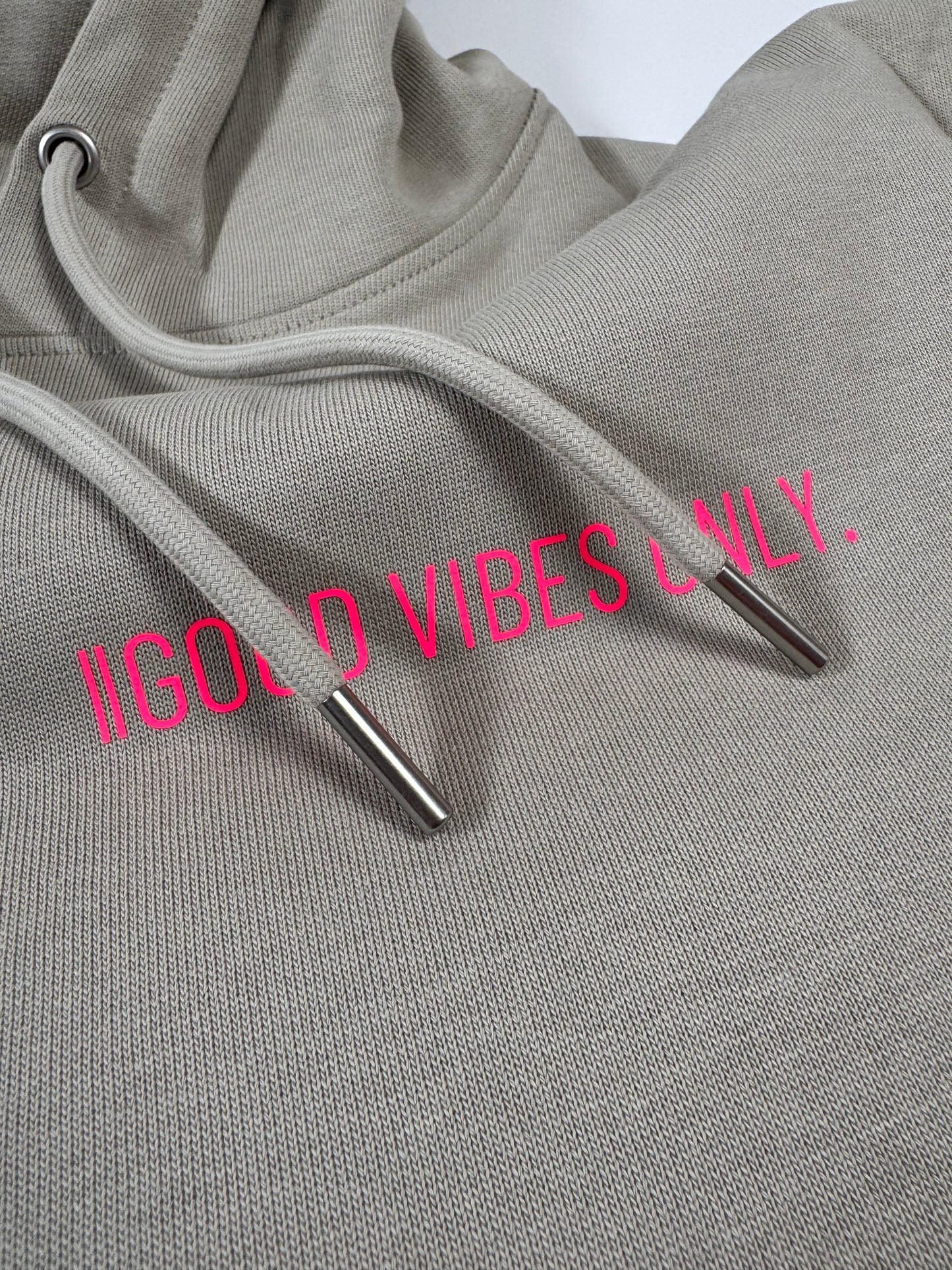 Hoodie Unisex 'Good Vibes Only.': Stone / Neon Pink