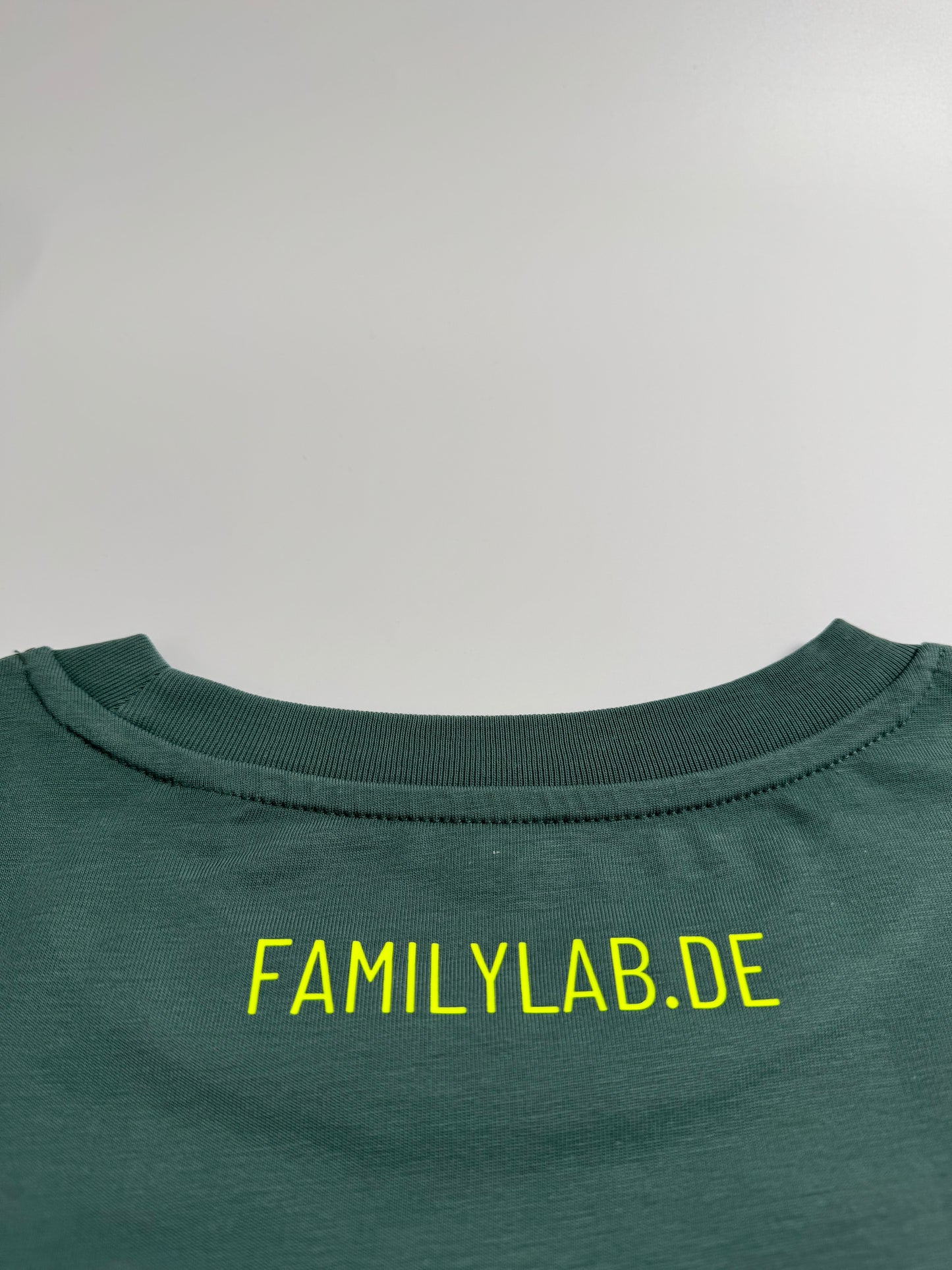 T-Shirt Frauen 'Leitwölfin / Leitwolf.': Grün / Neon Gelb