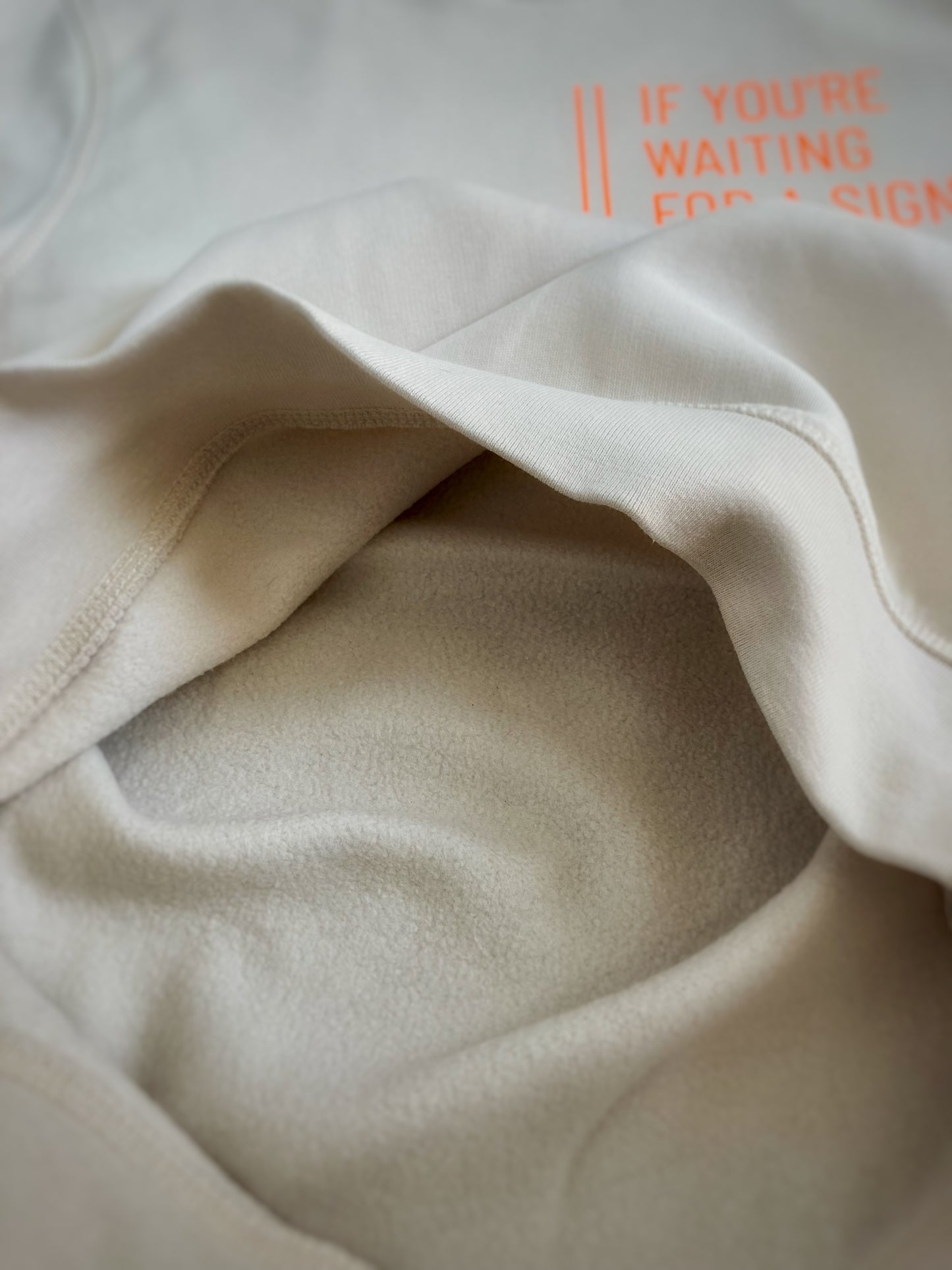 Sweatshirt Unisex 'If you're waiting for a sign...': Vintage White / Neon Orange