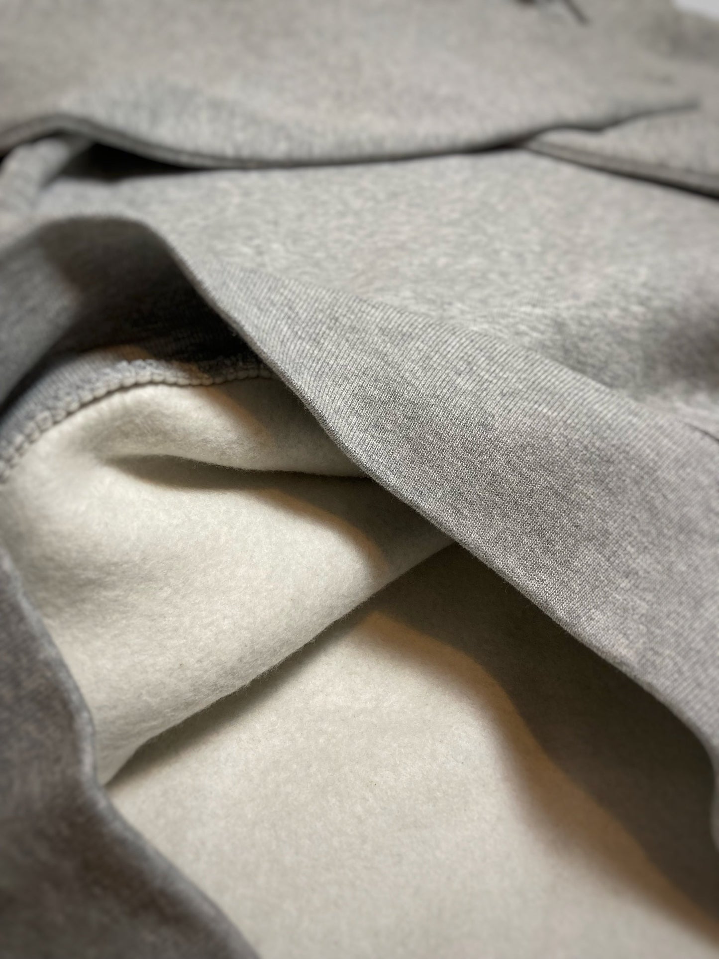 Hoodie Unisex 'Don't follow me, I'm lost too.': Heather Grey / Schwarz