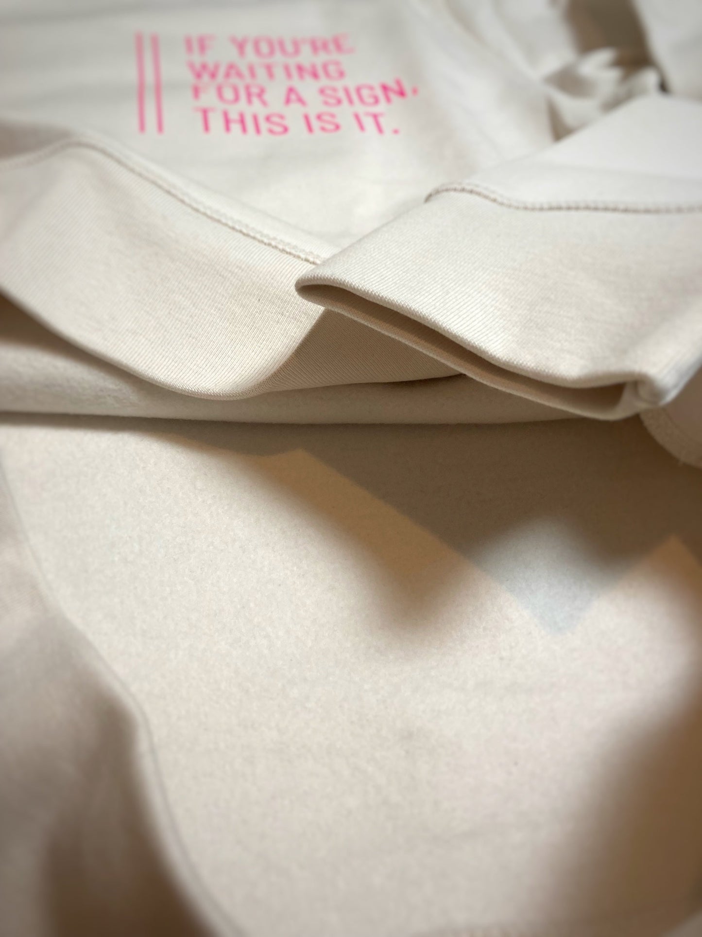 % Reduziertes Einzelteil: Sweatshirt Unisex 'If you're waiting for a sign...': Vintage White / Grün, S