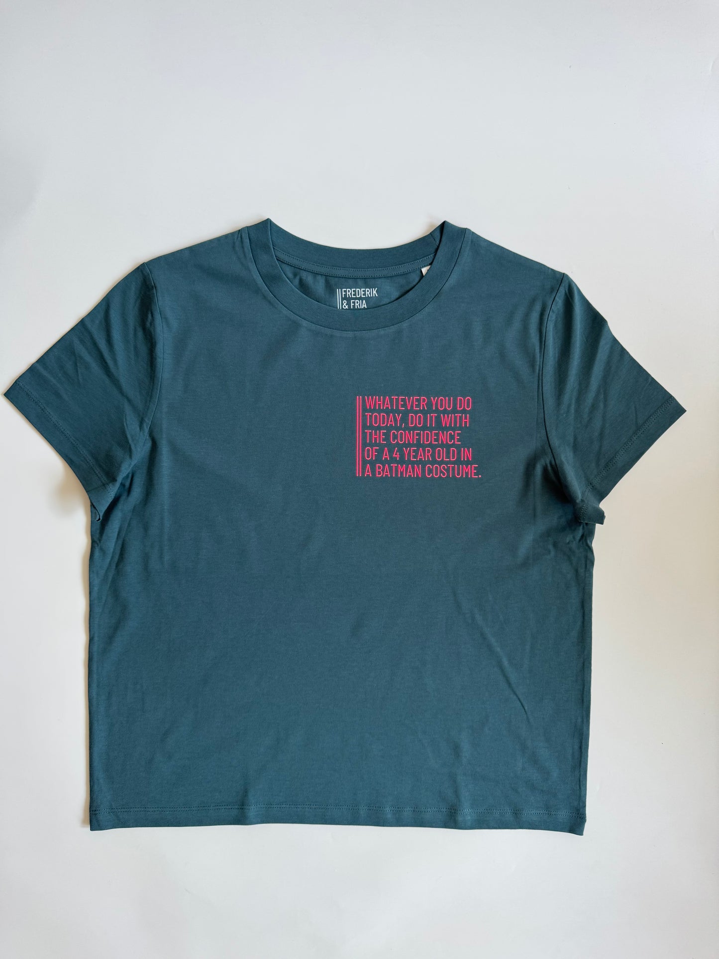T-Shirt, Frauen, ‚…batman…‘, Petrol / Neon Pink