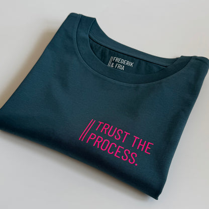 T-Shirt, Frauen, 'Trust the process.', Petrol / Neon Pink