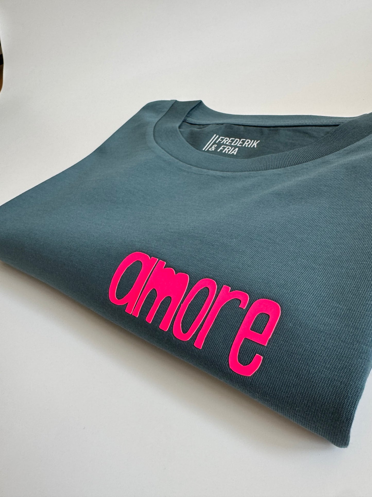 T-Shirt, Frauen, 'amore', Petrol / Neon Pink