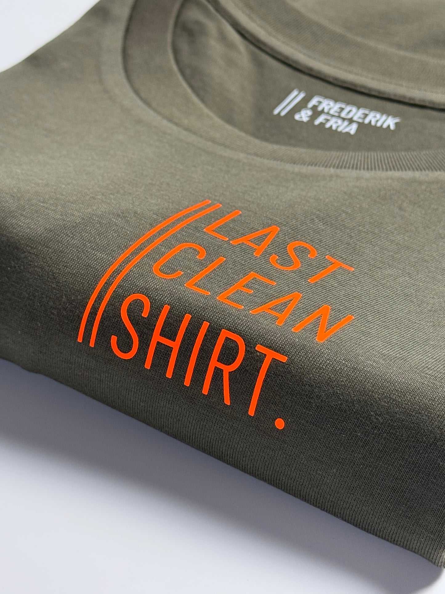 T-Shirt Unisex 'Last Clean Shirt.': Khaki / Neon Orange