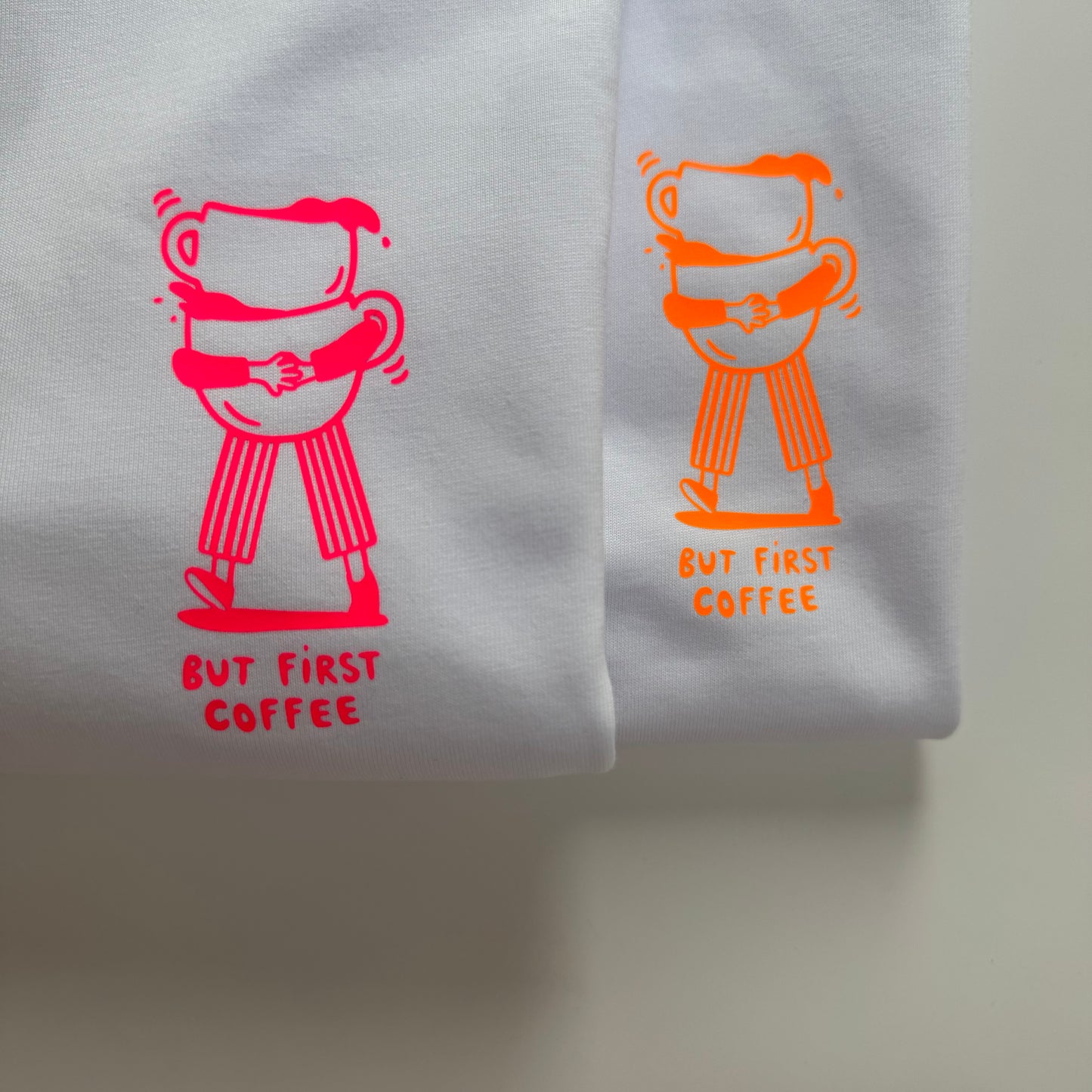 T-Shirt, Frauen, But first coffee, Weiß / Neon Pink, Neon Orange