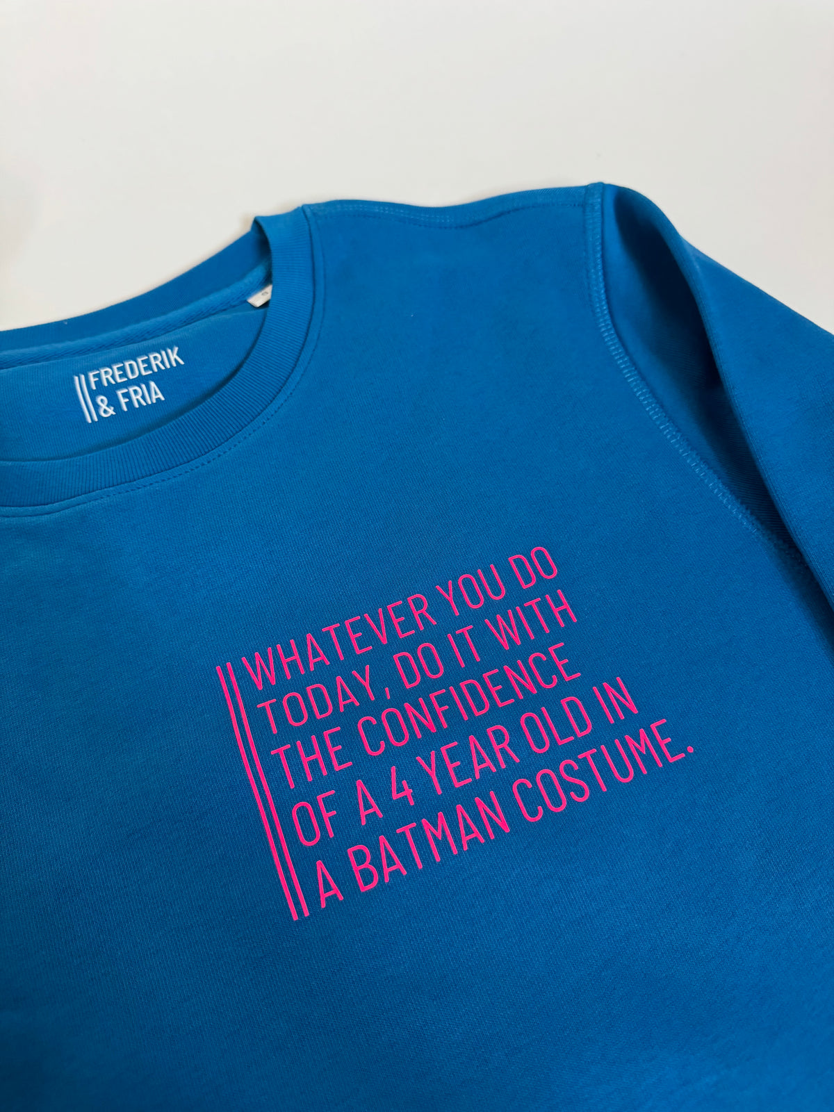 Sweatshirt Unisex '...batman...': Pazifik Blau / Neon Pink