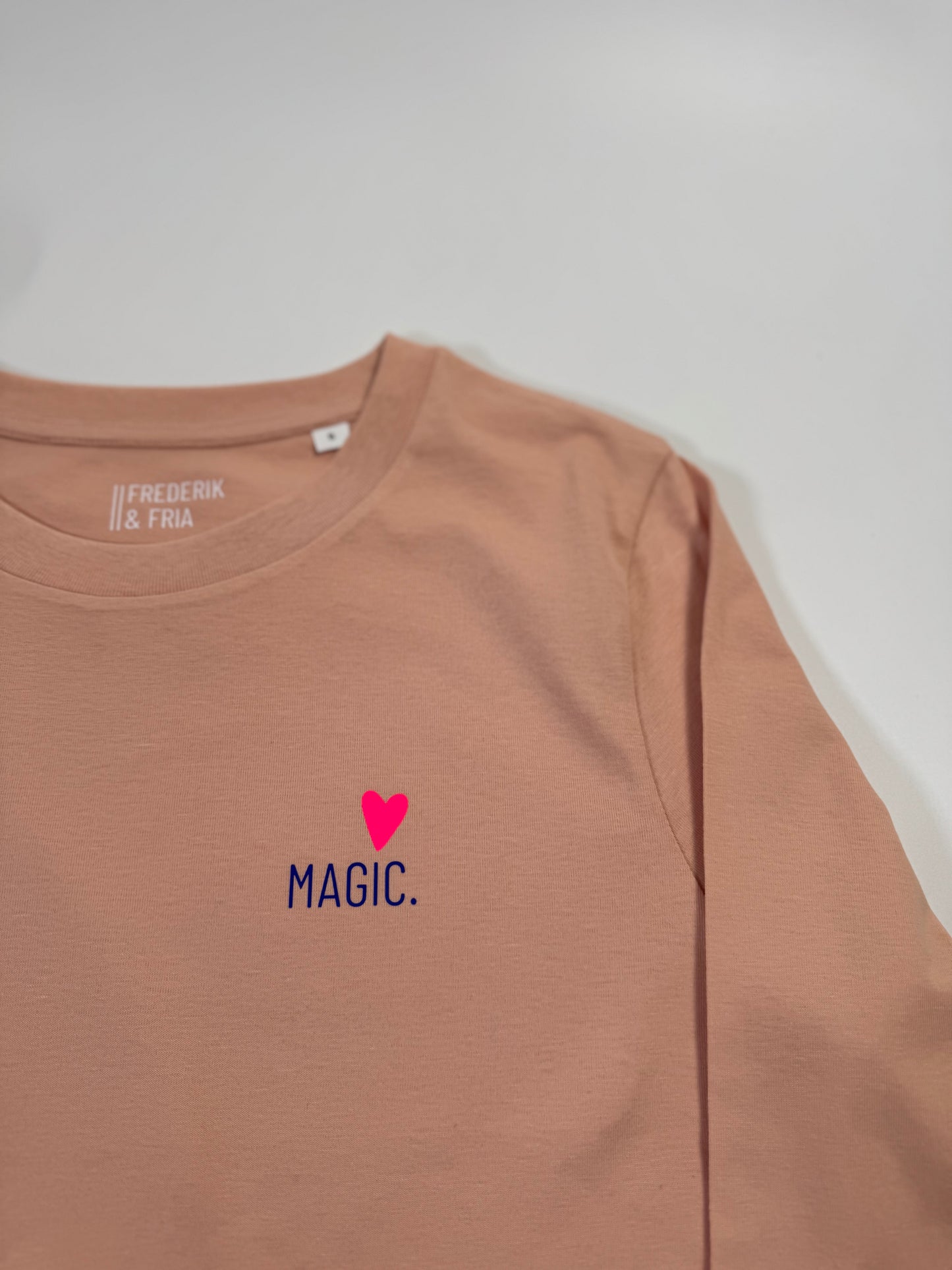 Longsleeve, Frauen ‚Magic‘ Apricot / Blau, Neon Pink