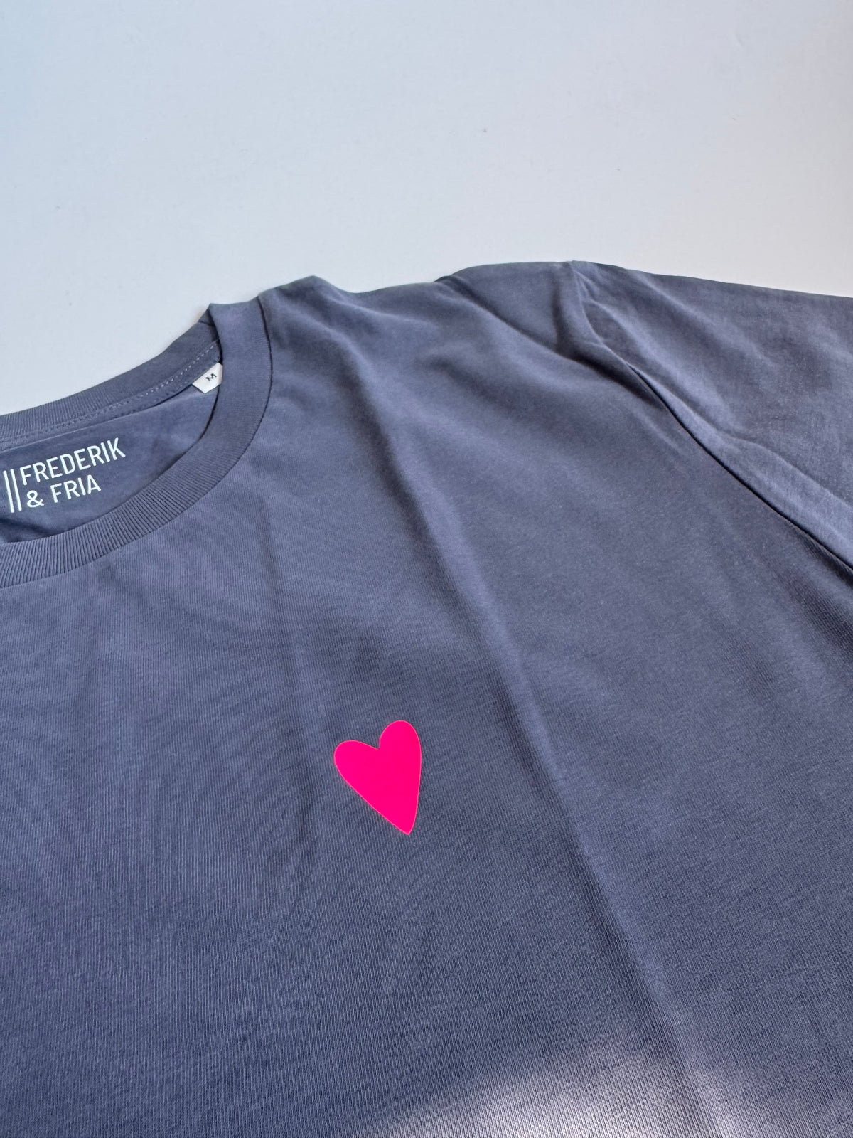 Unisex T-Shirt, Heart Print, Blue / Neon Pink