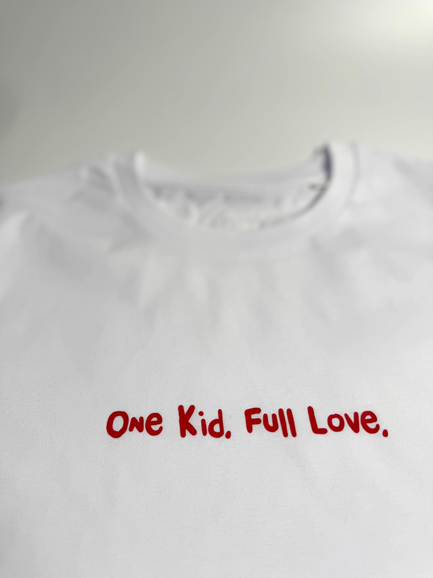 T-Shirt Unisex, Frau Zauberschön, Weiß / Rot