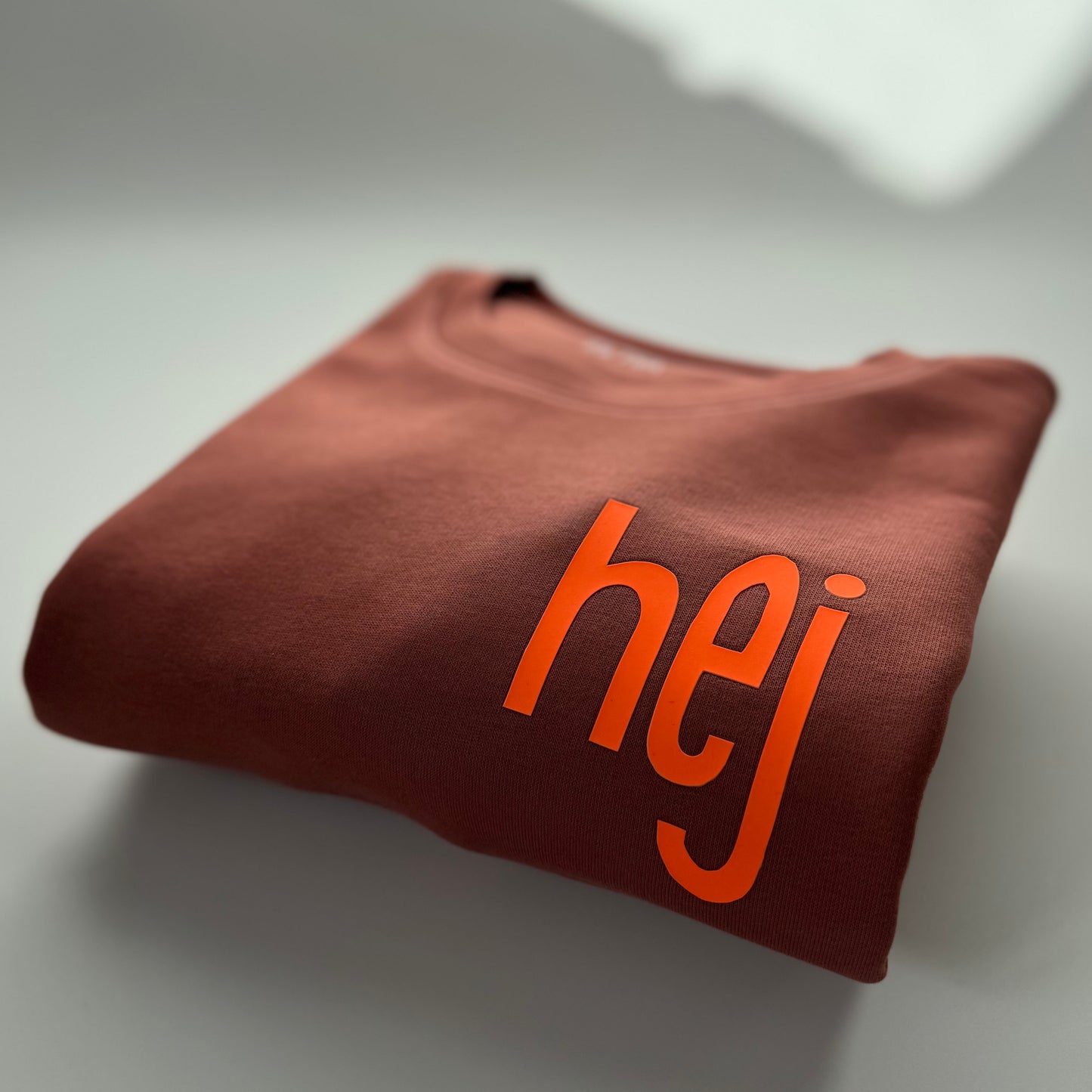 Sweatshirt Unisex 'hej': Hibiscus / Neon Orange