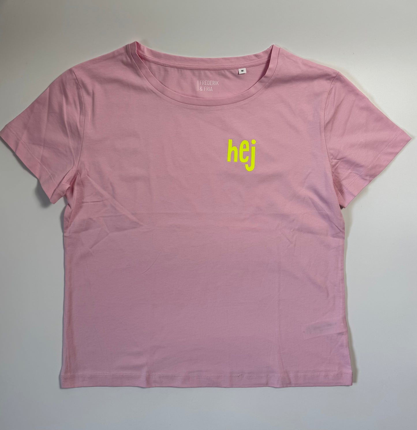 T-Shirt Frauen‚ 'hej’: rosa / neon gelb