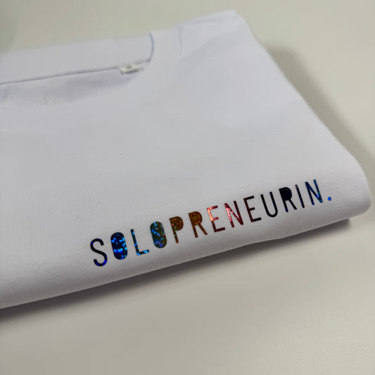 T-Shirt Frauen ‚Solopreneurin’, Weiß / Regenbogen