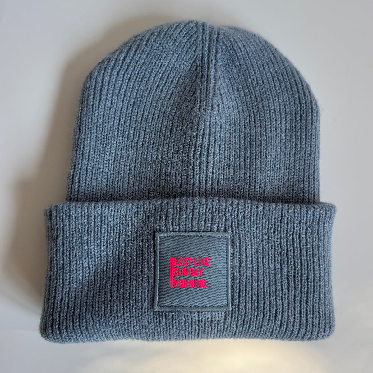 Mütze, 'Easy like Sunday morning.', blau / neon pink