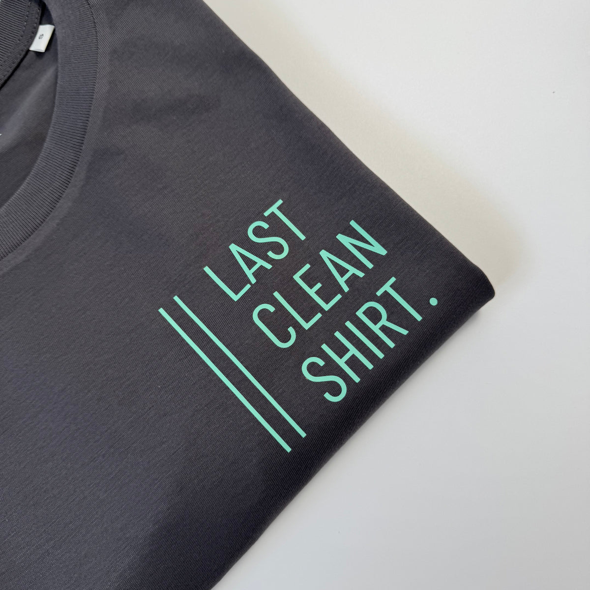 T-Shirt Unisex, ‚Last Clean Shirt.‘: Anthrazit/ Mint