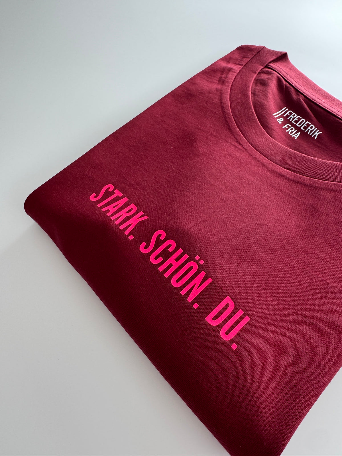 UNISEXSCHNITT, T-Shirt, PINK STYLE TOUR, 'Stark.Schön.Du.'