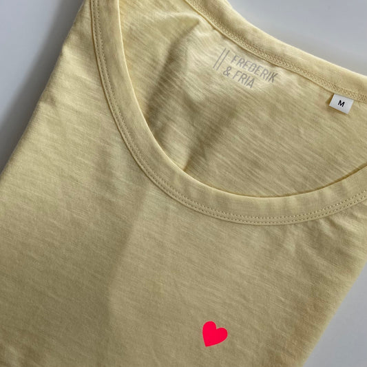 T-Shirt Frauen Herz: gelb / neon pink